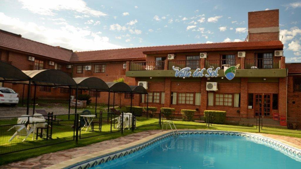 Hotel Valle Del Sol Мерло Экстерьер фото