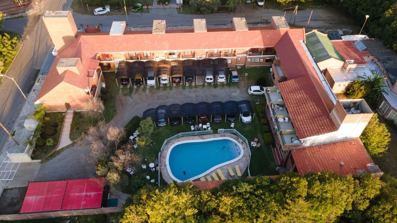 Hotel Valle Del Sol Мерло Экстерьер фото
