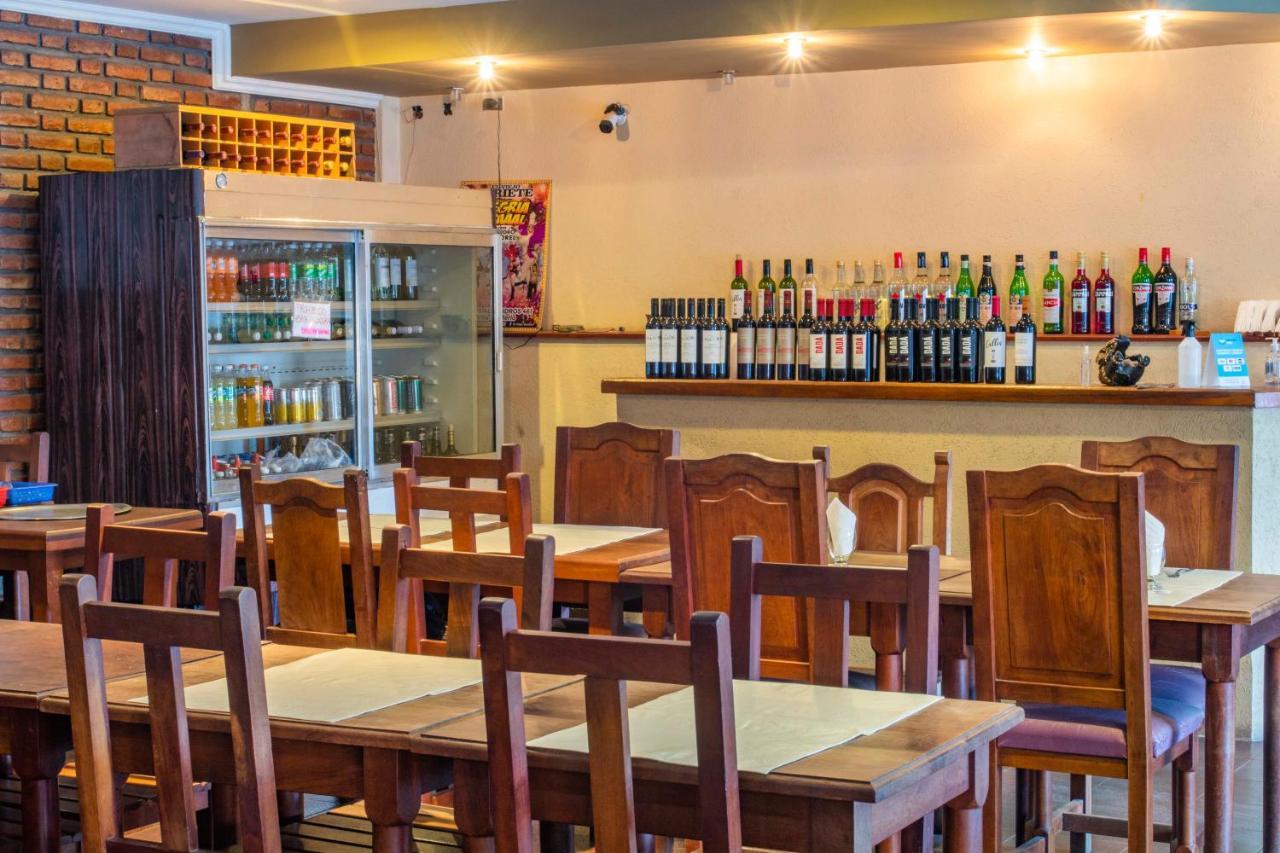 Hotel Valle Del Sol Мерло Экстерьер фото