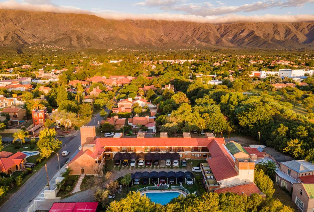 Hotel Valle Del Sol Мерло Экстерьер фото
