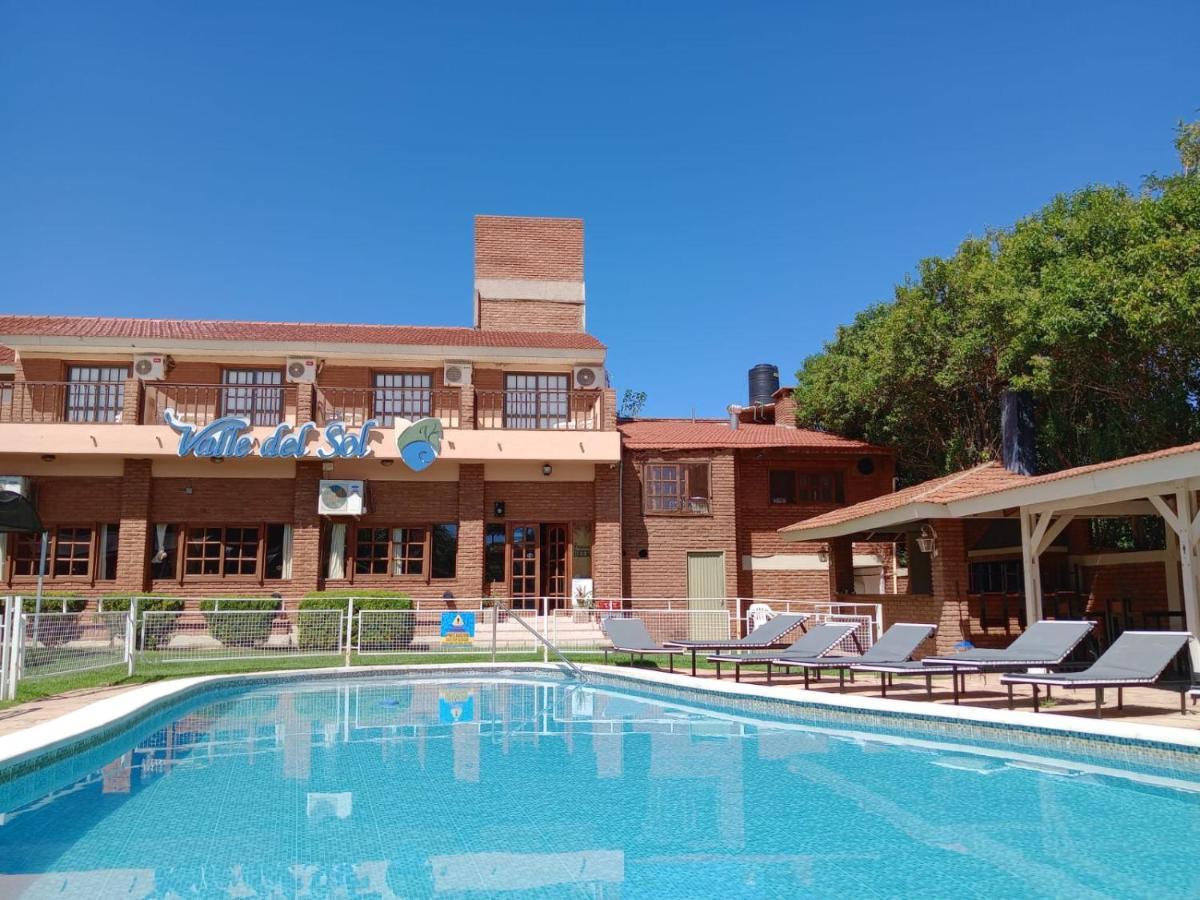 Hotel Valle Del Sol Мерло Экстерьер фото