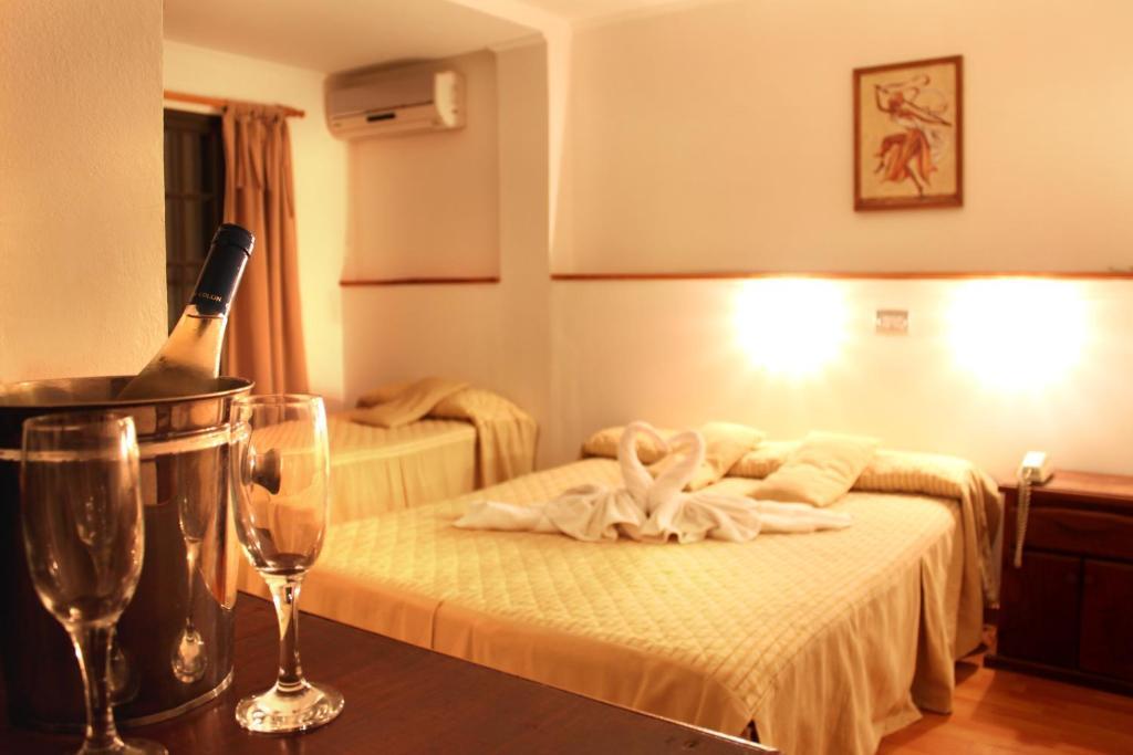 Hotel Valle Del Sol Мерло Экстерьер фото